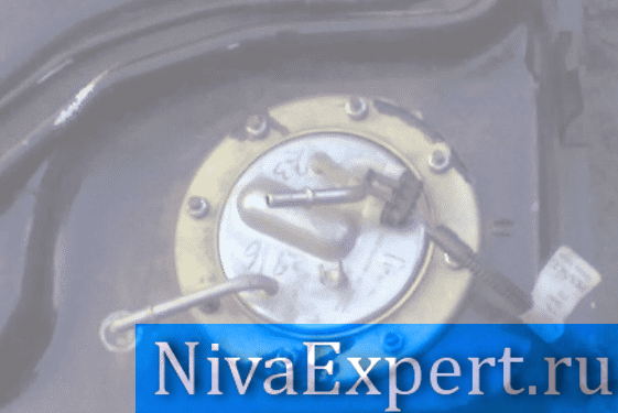 Chevrolet Niva 1.7 масло в редуктор сколько и какого требуется?