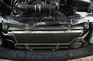 Какой фирмы выбрать радиатор охлаждения для Niva Chevrolet и как заменить своими руками